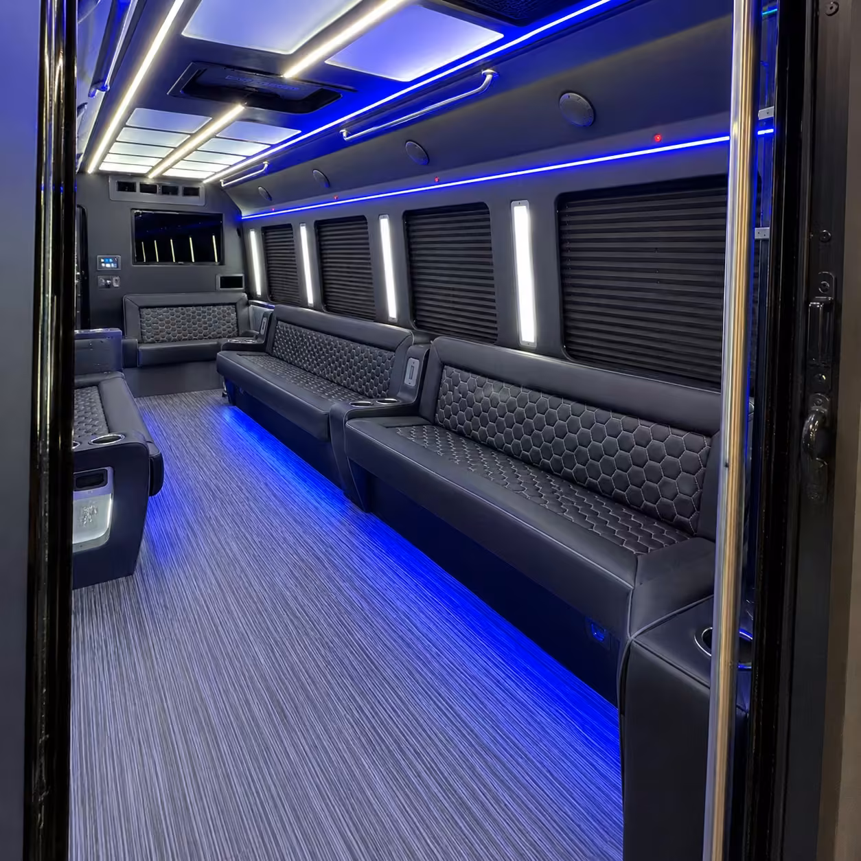 milwaukee party bus rentals
